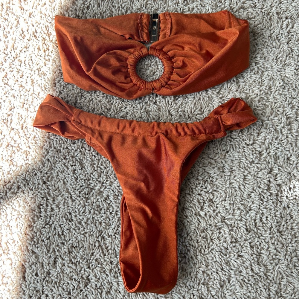 Princess polly bikini orange and gold ring